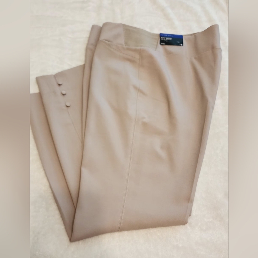 Women's Cream Ankle Pants